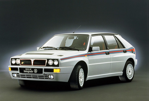 Lancia Delta HF Integrale Evoluzione Martini 6